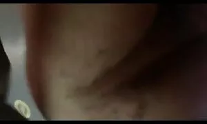 बड़े स्तन के साथ भार ...